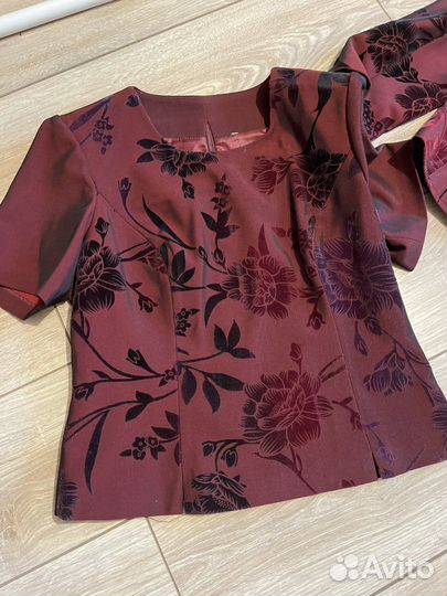 Костюм женский 50-52