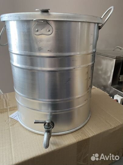 Бак алюминиевый с краном и крышкой 25 л