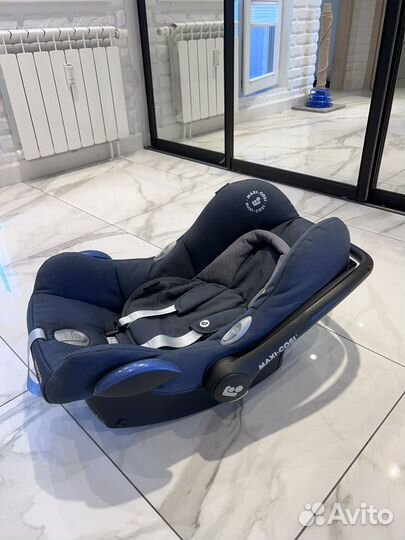 Автолюлька Maxi Cosi Cabriofix