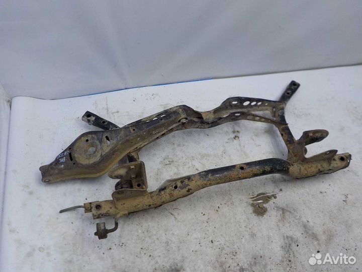 Балка задняя задняя Skoda Octavia A5