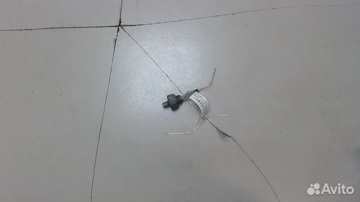 Датчик давления масла Mitsubishi Outlander, 2004