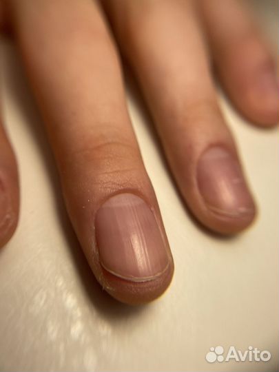 Модель на маникюр