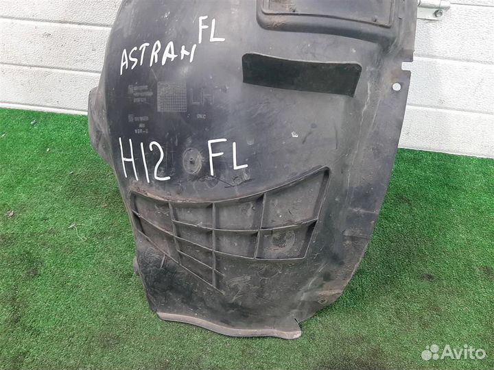 Подкрылок передний левый Opel astra H 2009