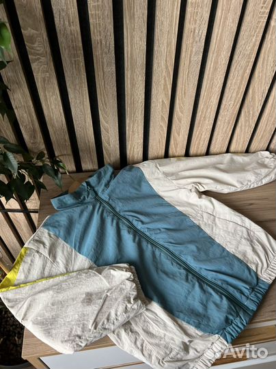 Куртка zara 104