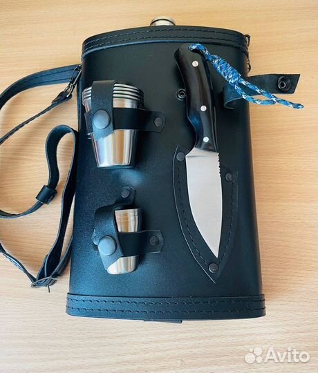 Походный набор (фляга, рюмки, нож)