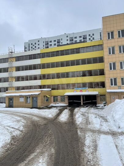 Машиноместо, 15 м²