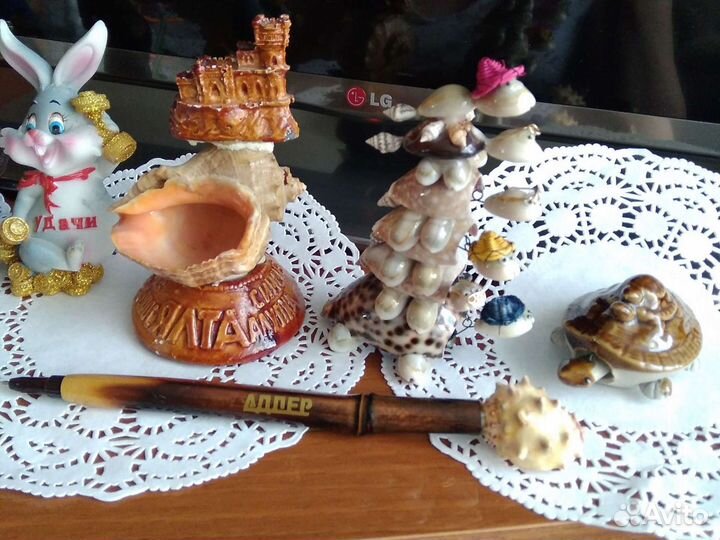 Статуэтки сувениры