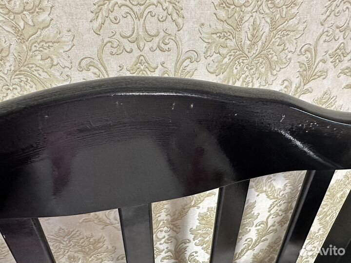 Детская кроватка с маятником