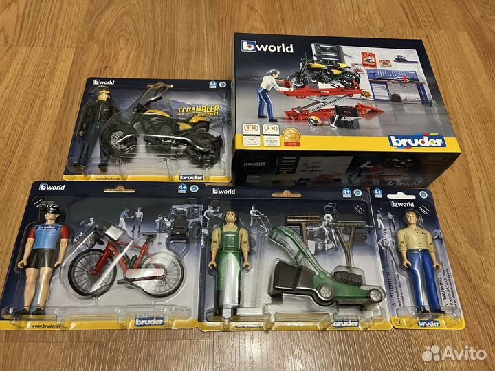 Игровой набор фигурка bruder