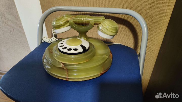 Домашний телефон из оникса