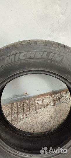 Michelin Latitude Tour HP 215/65 R16