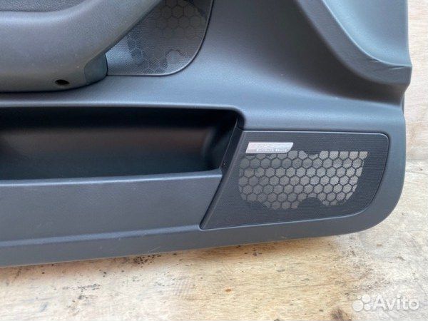 Обшивка двери передняя левая Audi A6 4F5 AUK