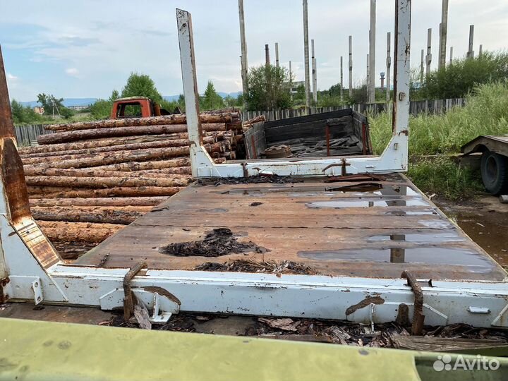 Прицеп лесовозный