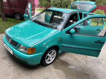 Volkswagen Polo 1.4 MT, 1995, 284 000 км, с пробегом, цена 225 000 руб.