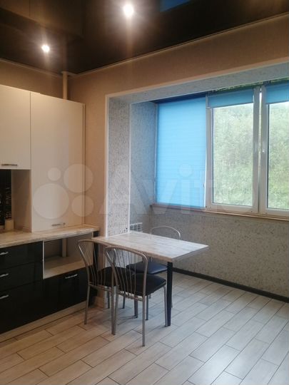 2-к. квартира, 62 м², 3/10 эт.