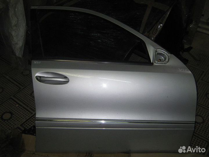 Дверь передняя правая Mercedes-Benz W211