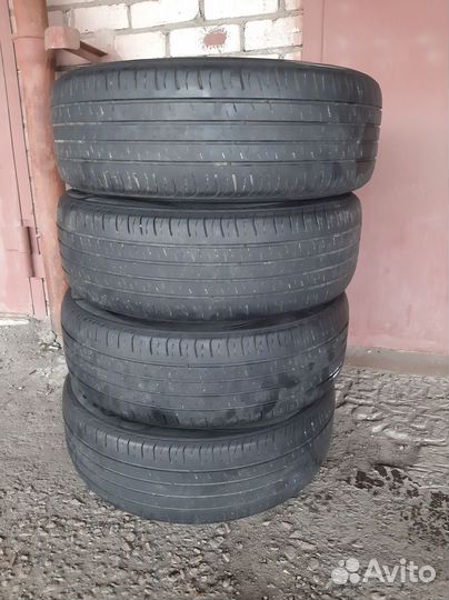 Kumho Solus SA01 KH32 215/60 R17