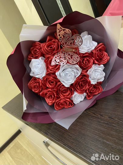 Букет из атласных лент