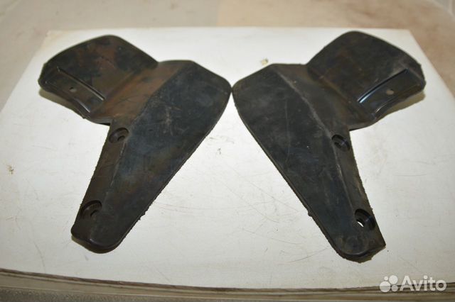 Брызговик передний (левый+правый ) ваз 2114