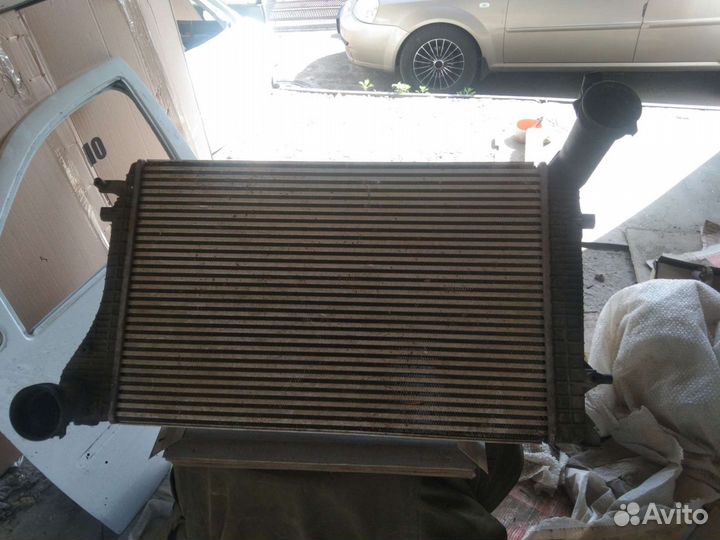 Радиатор интеркуллера VAG 1K0145803J