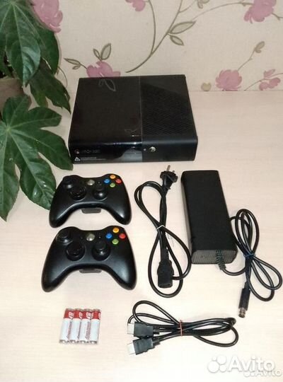 Xbox 360 E 250gb freeboot