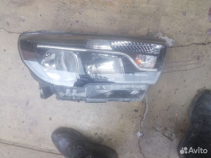 Фара правая лада веста