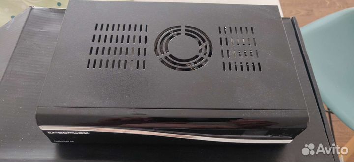 Спутниковый ресивер Dreambox DM 800 HD se
