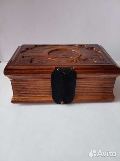 Резная шкатулка 