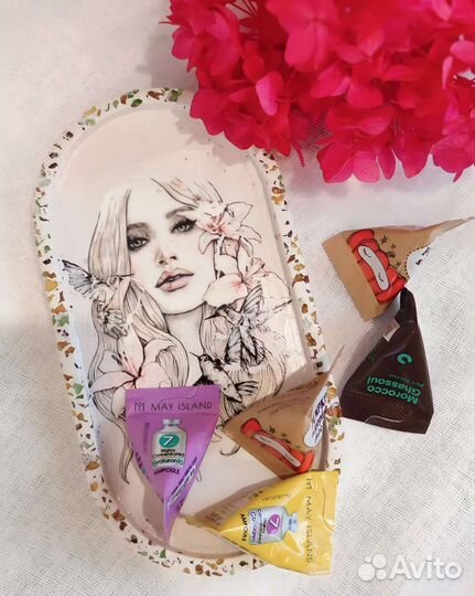 Поднос для декора из гипса