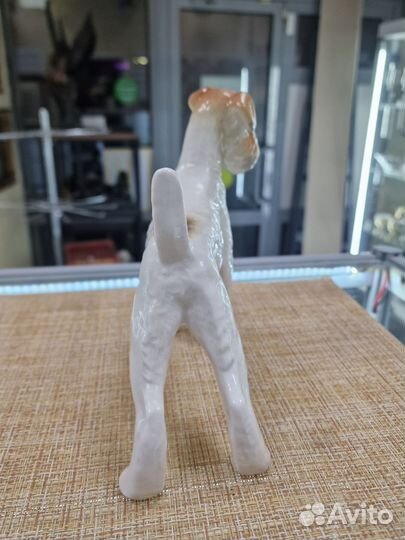 Статуэтка фокстерьер. Фарфор