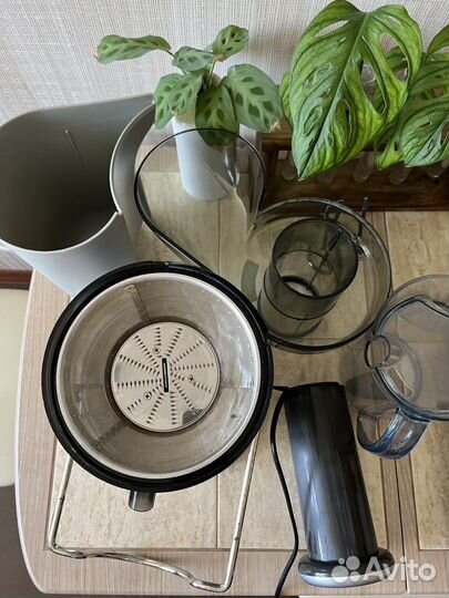 Соковыжималка bork JU CUP 21085 WT