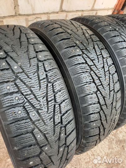 Nokian Tyres Nordman 7 SUV 215/70 R16