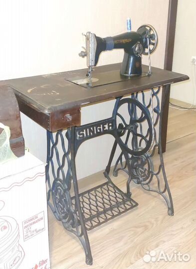 Старинная швейная машинка пмз на станине singer бу