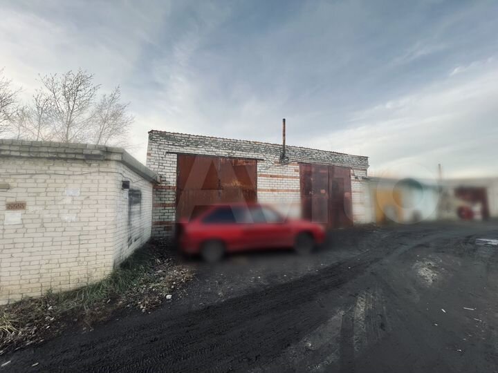 Гараж, > 30 м²