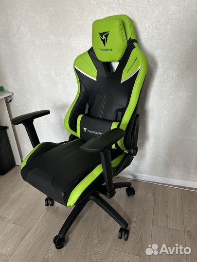 Игровое кресло ThunderX3 TC5