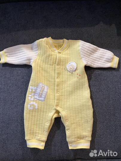 Пакетом детская одежда