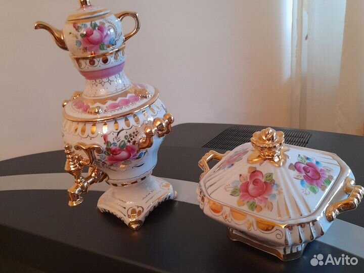 Розовая гжель