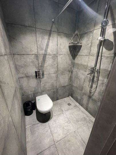 Комната 9 м² в 6-к., 1/1 эт.