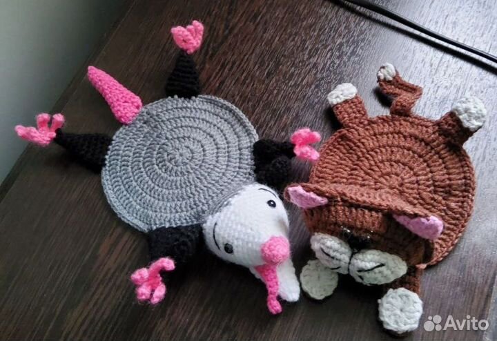 Подставка под кружку опоссум (ручная работа)