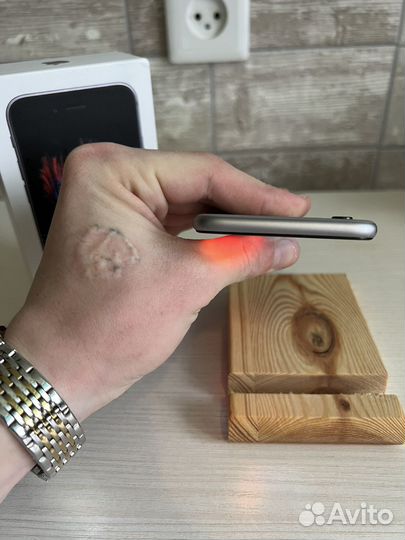iPhone 6S, 32 ГБ