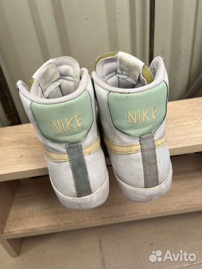 Кроссовки nike blazer mid 77