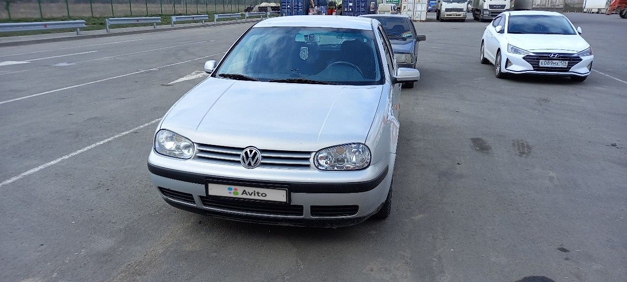 Volkswagen Golf: фото владельца