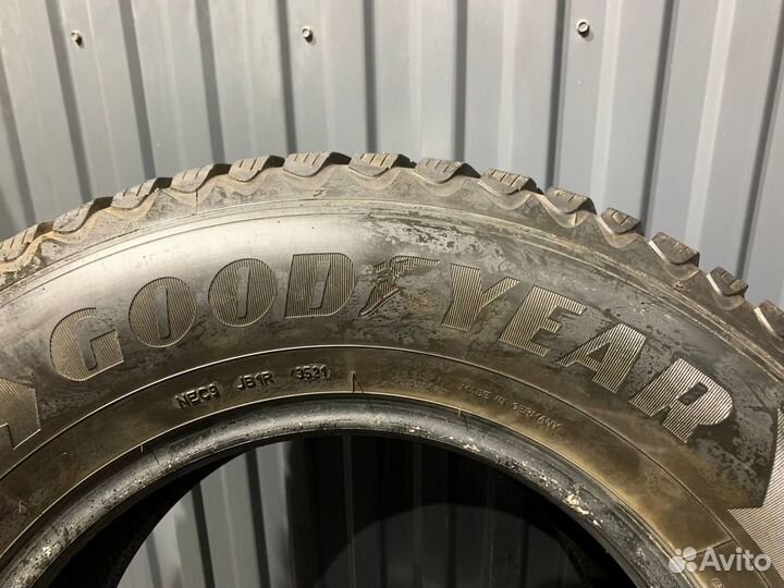 Goodyear UltraGrip Ice Arctic SUV 285/65 R17 116T