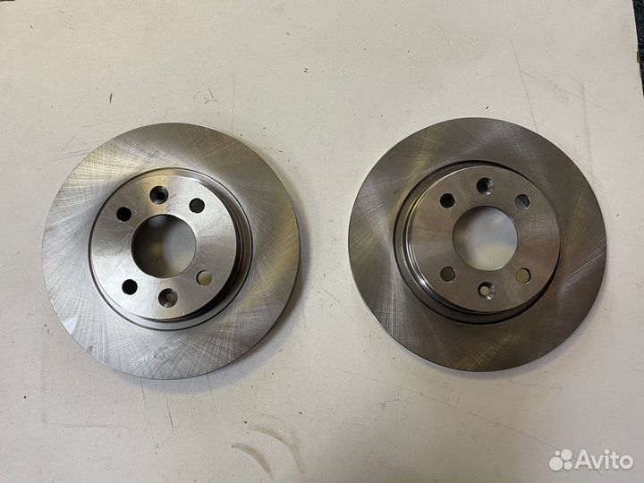 Диски тормозные передние Рено Логан Сандеро