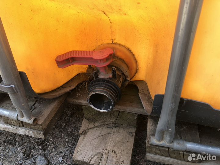 Пластиковые кубы бу