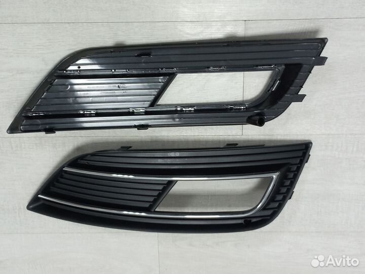 Оправа туманки Audi A4/B8 2011-2015 c хром полосой