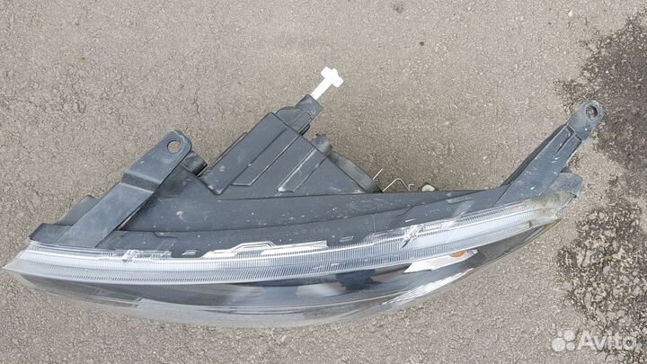 Фара Granta FL левая 8450100857