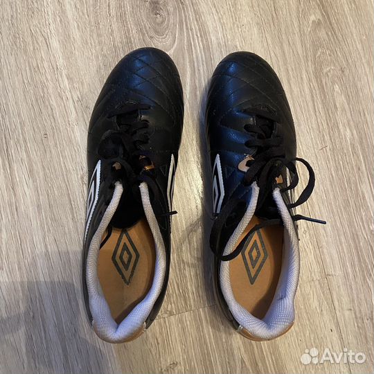 Футбольные бутсы Umbro оригинальные 42,5