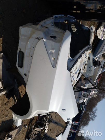 Крыло заднее правое Toyota Crown AWS210 2arfse