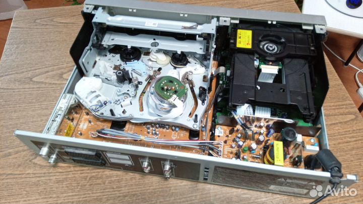 DVD/VHS проигрыватель philips 755VR combi